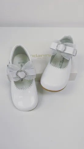 222261 White Patent Fabric Bow Andanines