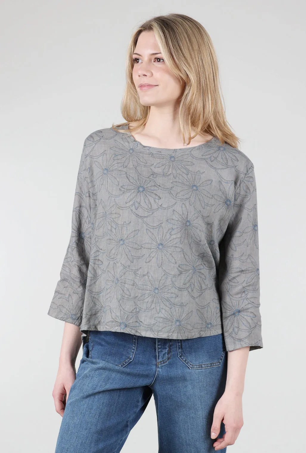 High-Low Daisy Crop Top, Cobblestone